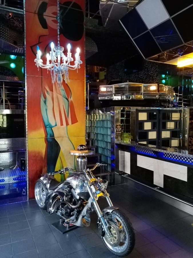 Hotel Cade Pisek  Bagian luar foto
