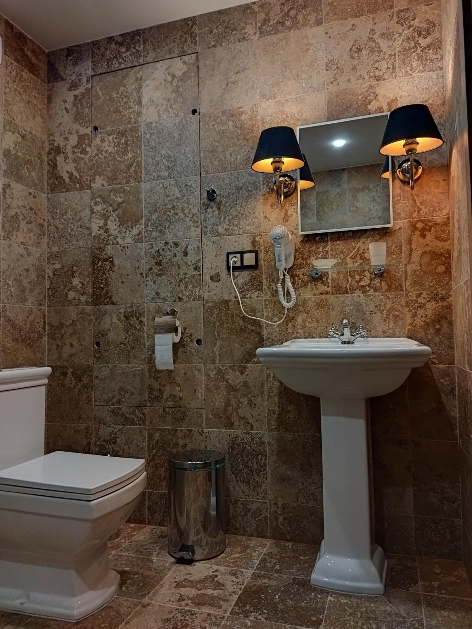 Hotel Cade Pisek  Bagian luar foto